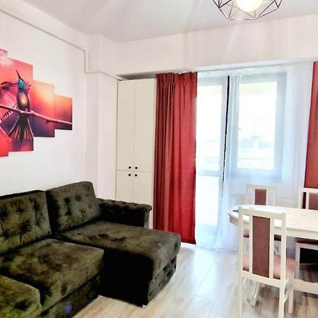 Evelyn Modern Apartment Near Palas Iasi Exteriér fotografie