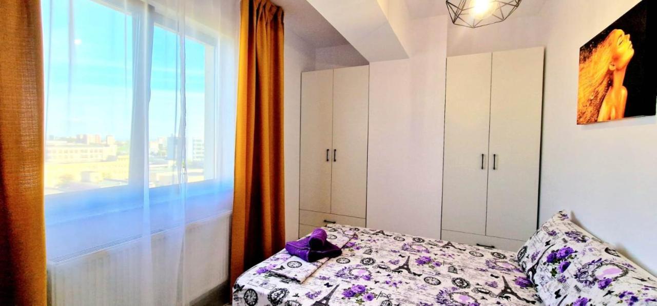 Evelyn Modern Apartment Near Palas Iasi Exteriér fotografie