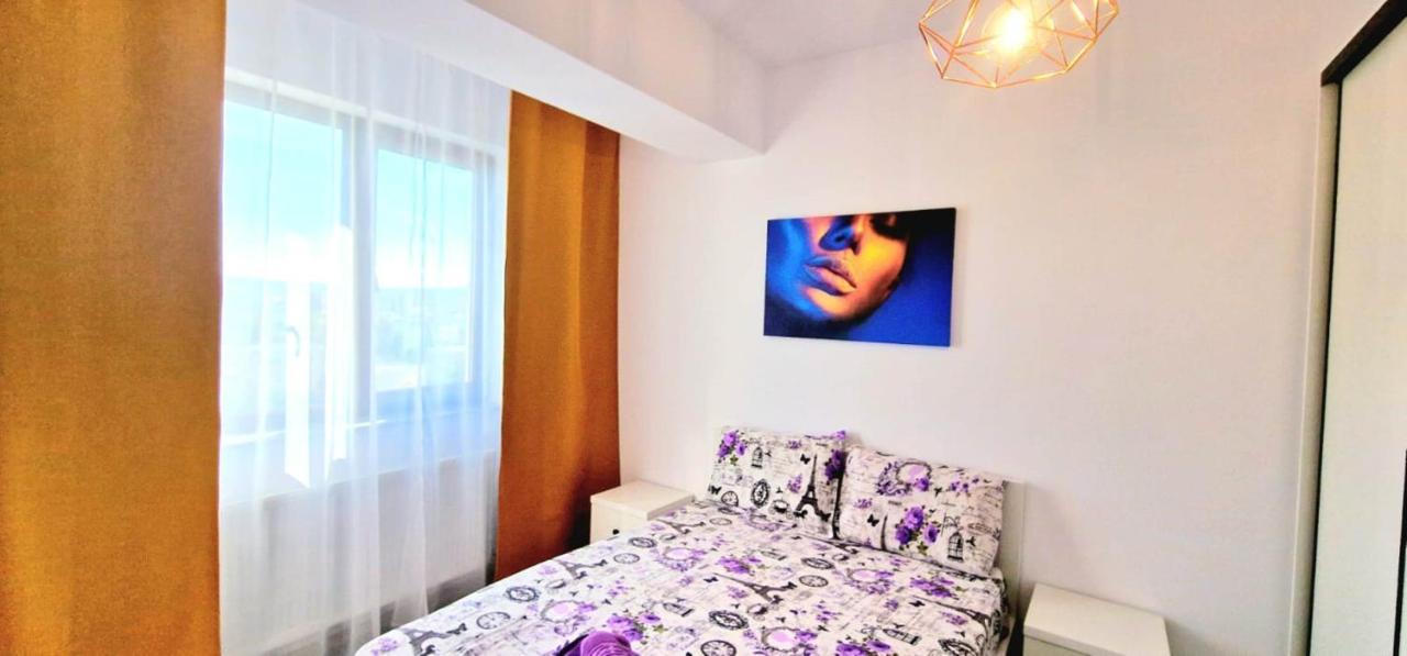 Evelyn Modern Apartment Near Palas Iasi Exteriér fotografie